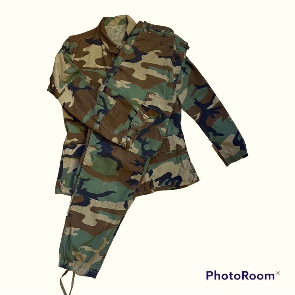 Fatigues Military Issue Combat 2 piece camoflauge
